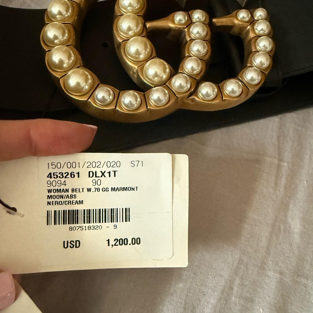 Gucci Black and Gold Belt with Luxurious Design